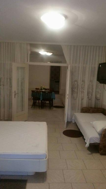Apartmani Royal Zganec Crikvenica Exterior foto