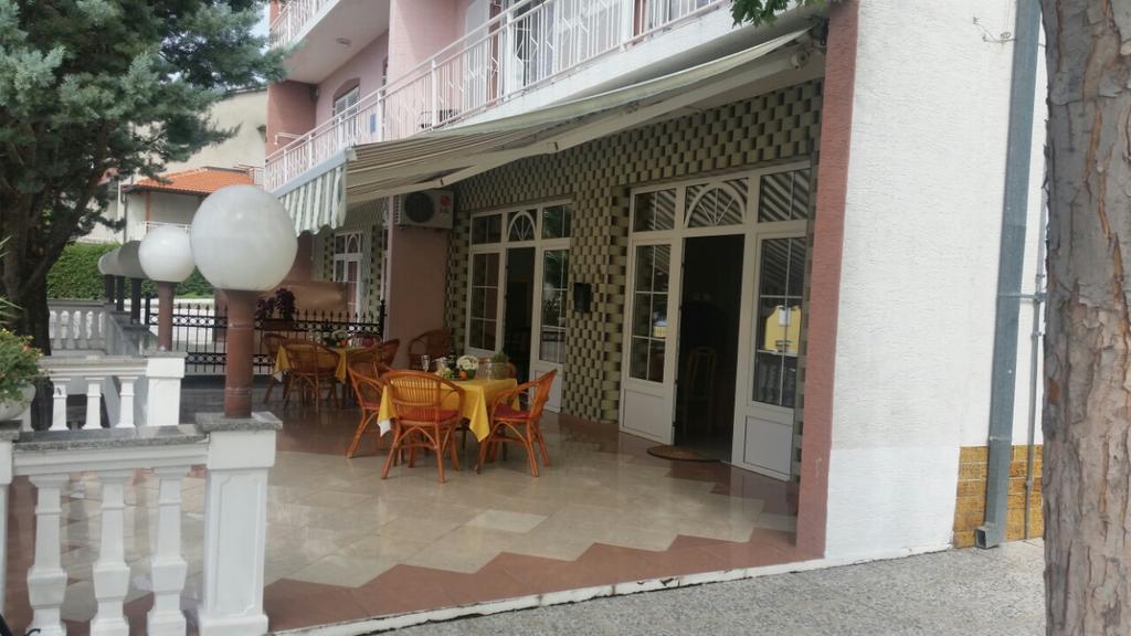 Apartmani Royal Zganec Crikvenica Exterior foto