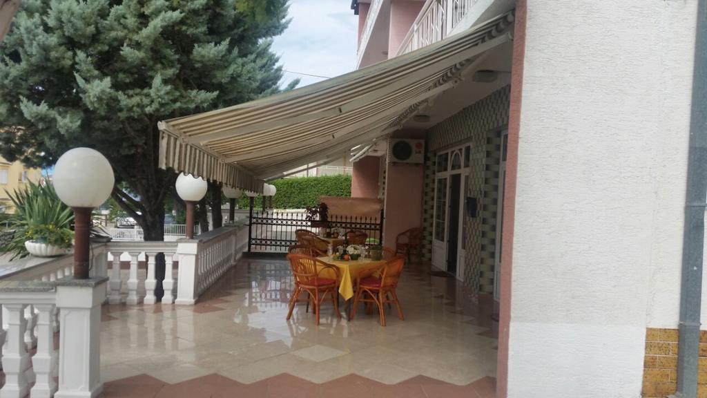 Apartmani Royal Zganec Crikvenica Exterior foto